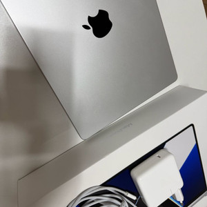 맥북 프로 M1 pro 14인치 16gb 512gb 실버 풀박 초S급 이미지