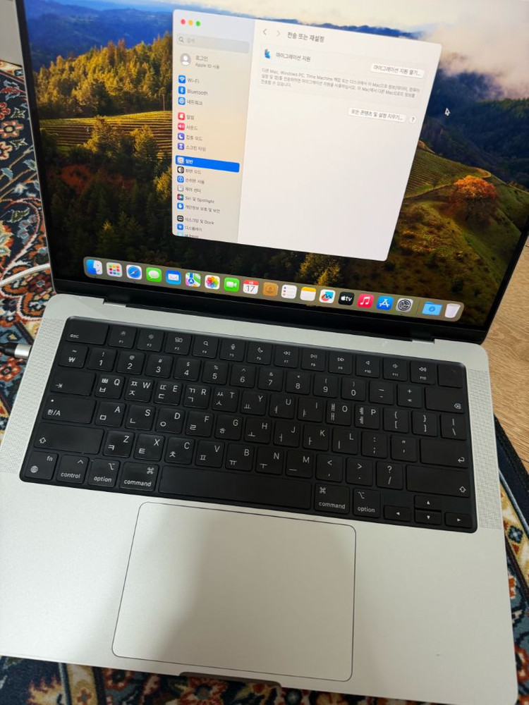맥북 프로 M1 pro 14인치 16gb 512gb 실버 풀박 초S급 이미지