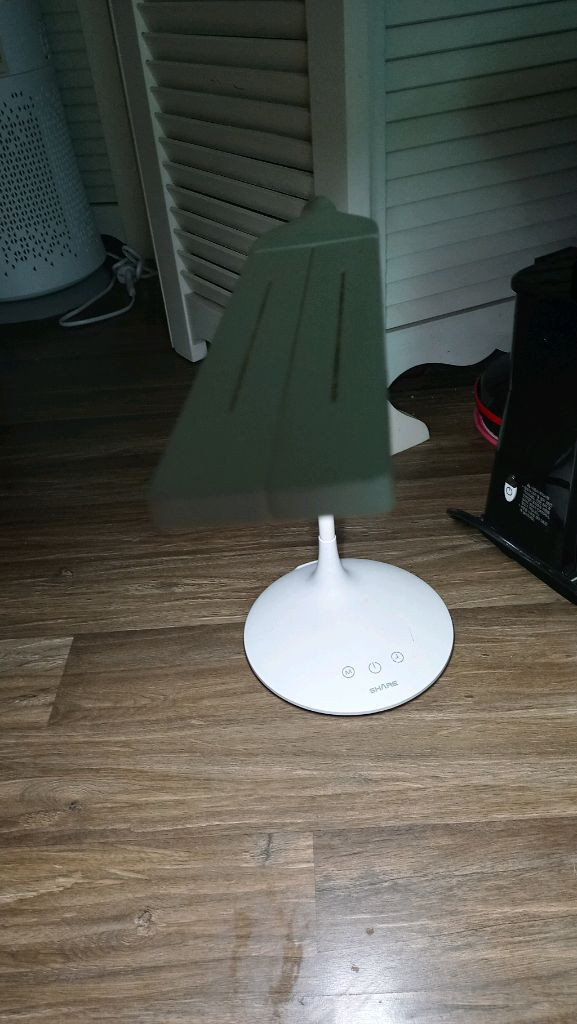 LED 무선 스탠드 공부방 침실 캠핑장 어디에서나 사용가능 이미지