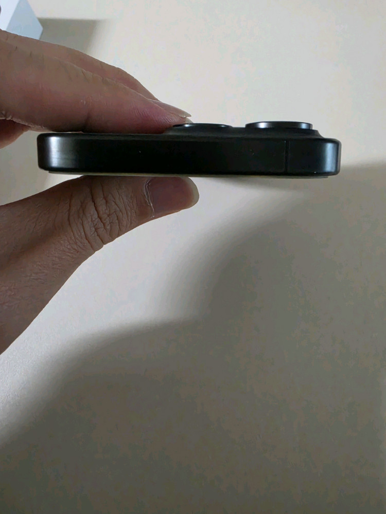 아이폰 15 프로 256GB 블랙티타늄 이미지