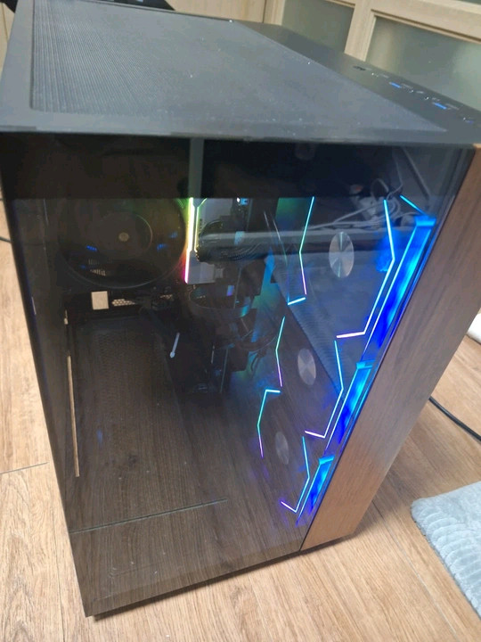 게이밍 컴퓨터 PC 본체 Ryzen 9950X3D RTX 5070 배그 오버워치 로아 게임용 작업용 데스크탑 이미지
