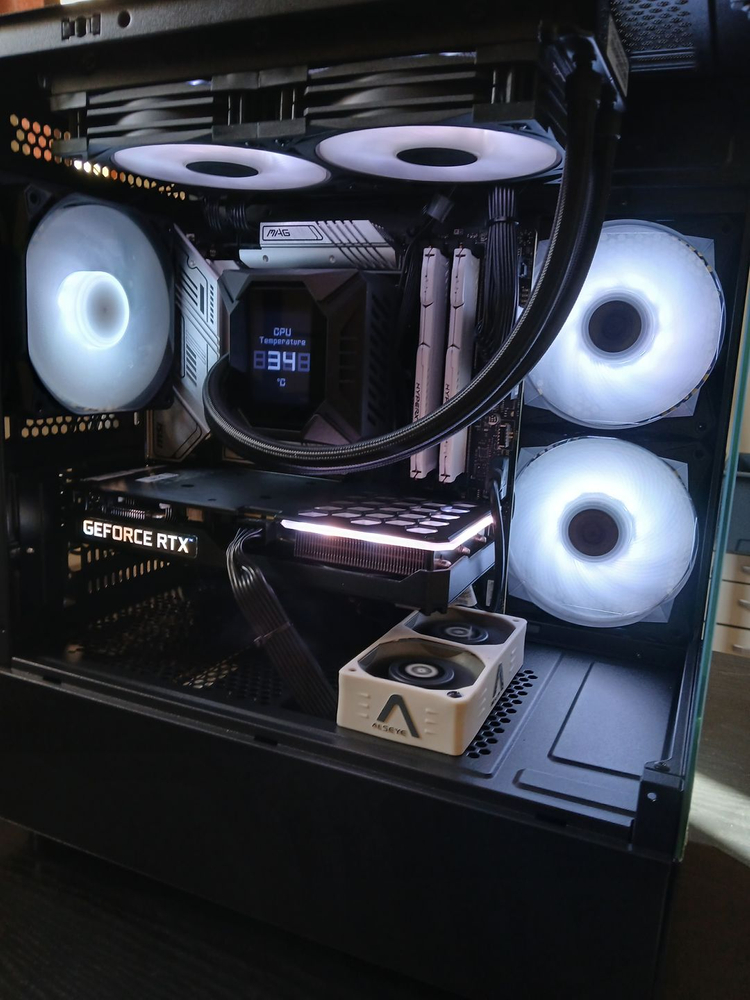 고성능 게이밍 PC 본체 i5-13600k 3060ti 컴퓨터 이미지