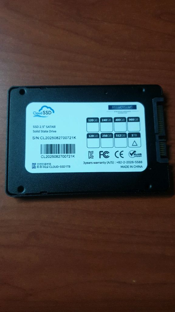 미사용 Cloud SSD 2.5인치 1TB SATA3(6G/S) 판매합니다. 이미지