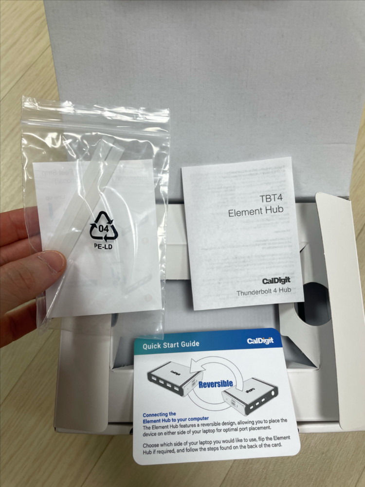 칼디짓 썬더볼트 4 Element Hub 엘레멘트 허브 독 (TBT4) 이미지