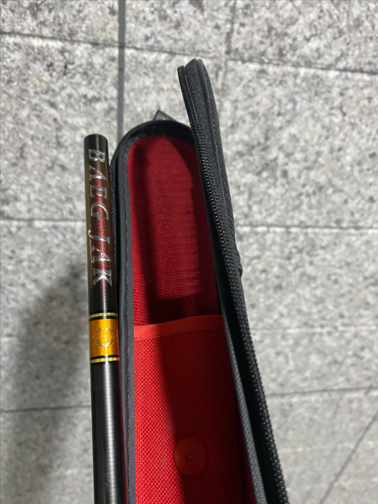 백작 리미티드 27대 팝니대(민물낚시대) 이미지