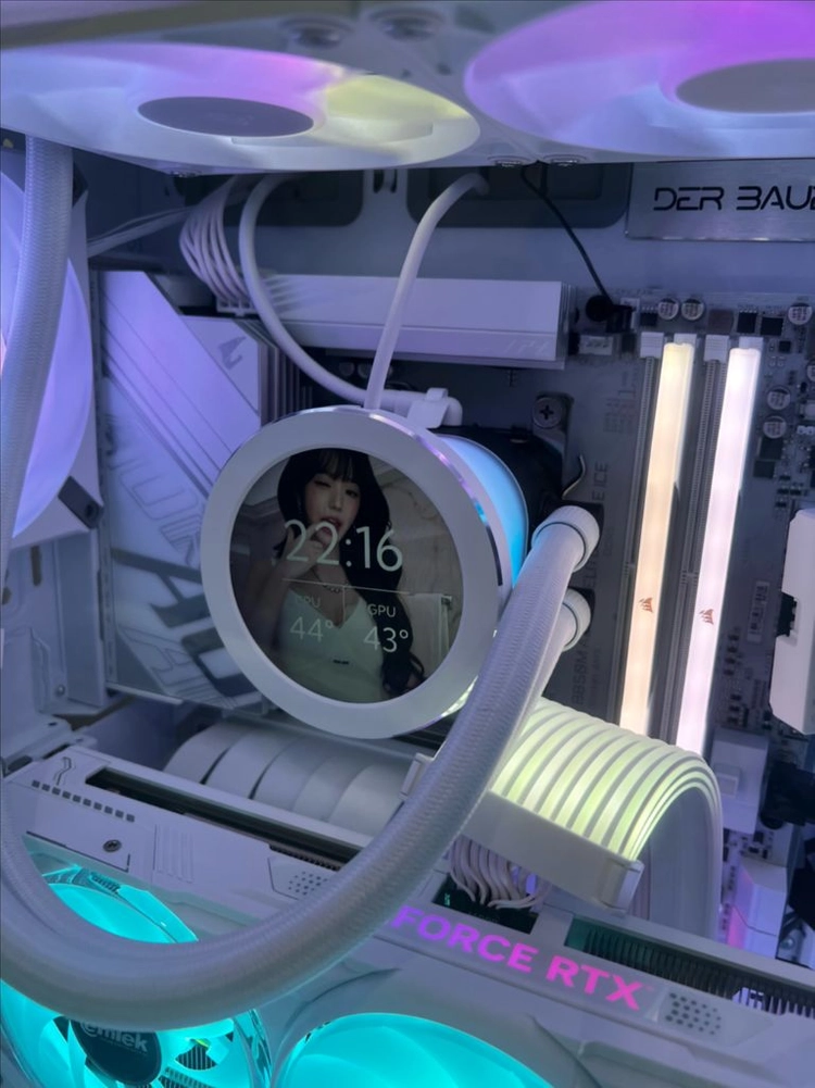 [마지막 내림] 솜사탕 에디션 ^^ 7800X3D RTX5070 리안리 커세어 컨셉 풀셋 이미지