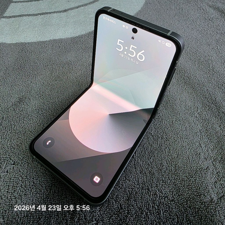 삼성 갤럭시 Z플립6 256G 실버 이미지