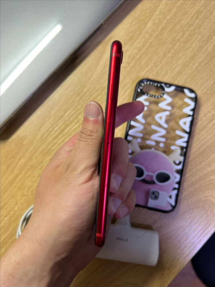 새거급 아이폰SE3 레드 256GB 이미지
