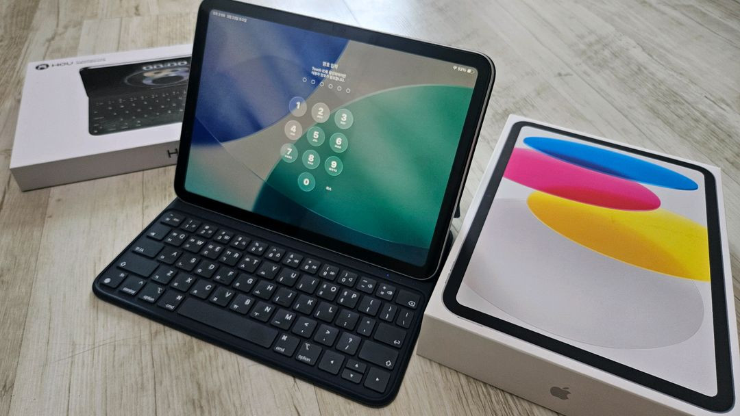 아이패드A16 wifi 128gb 실버, 애플펜슬usb-c, 호우 키보트커버 판매합니다 이미지
