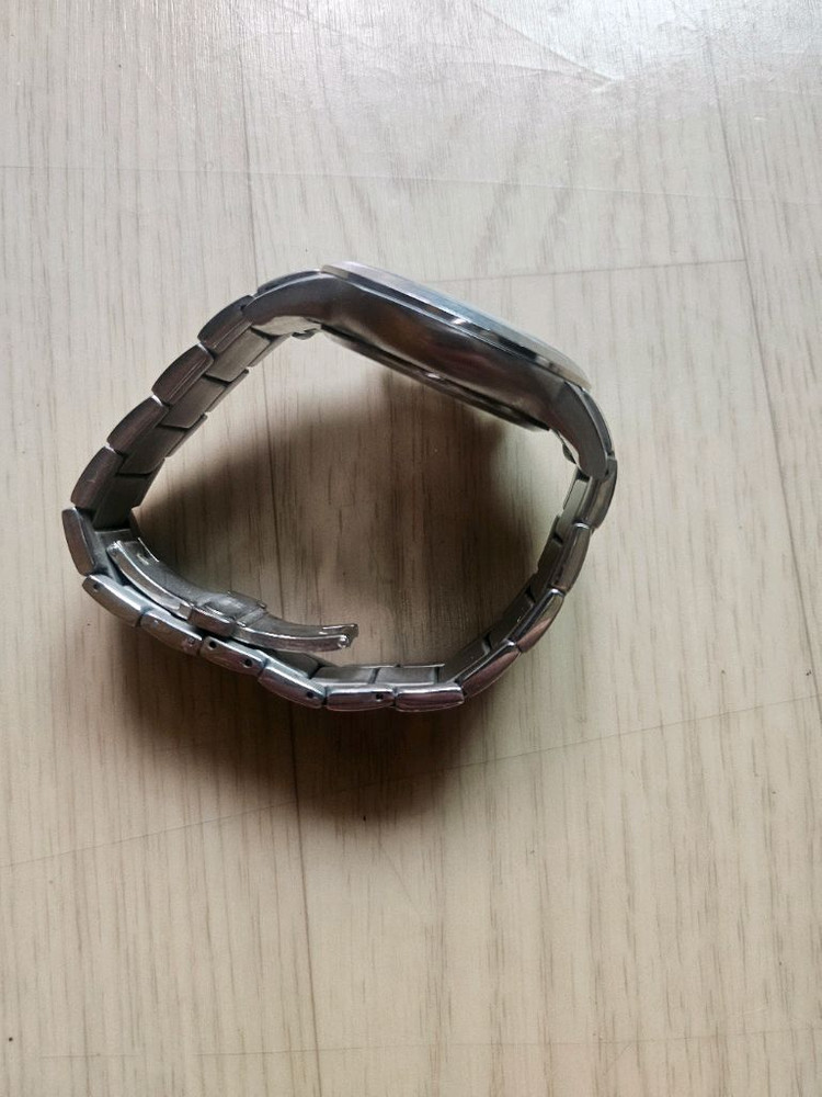 알마니시계.직거래 이미지