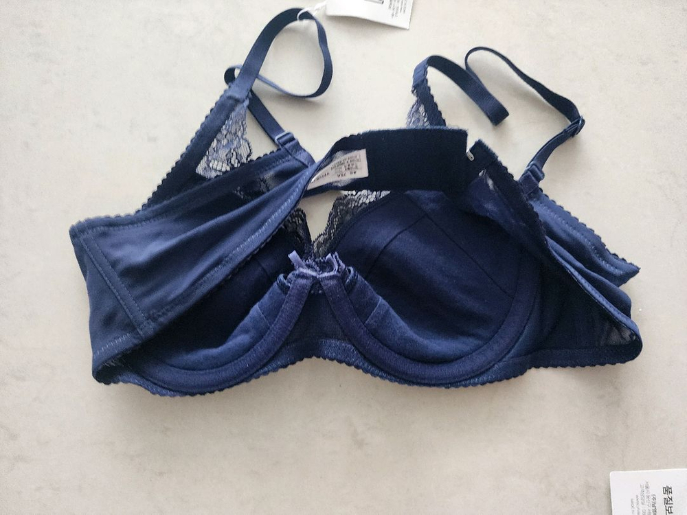 비비안 브래지어75A새거 3개팔아요 이미지