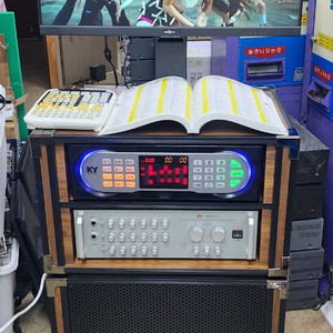 실버용 금영 KMS-Q100 이동식 노래방 기계 풀 세트 (모니터 빼면 50만원 ) 이미지