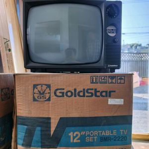 GoldStar 12인치 포터블 TV BMR-2220 이미지