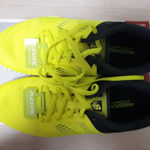 [대전] 새제품 New Balance MX99FF 4E 265mm 뉴발란스 운동화 런닝화 형광색 이미지