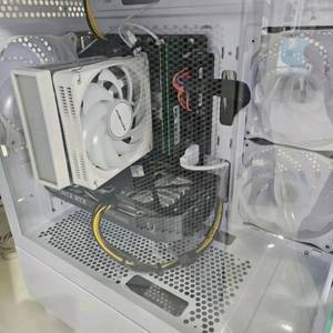 i5-14400F RTX 5060 게이밍 PC(새상품) 이미지