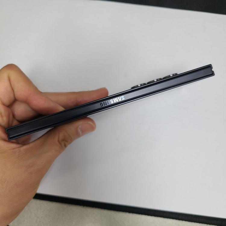 갤럭시 Z 폴드7 제트블랙 256G SK 특SS급 213986 이미지
