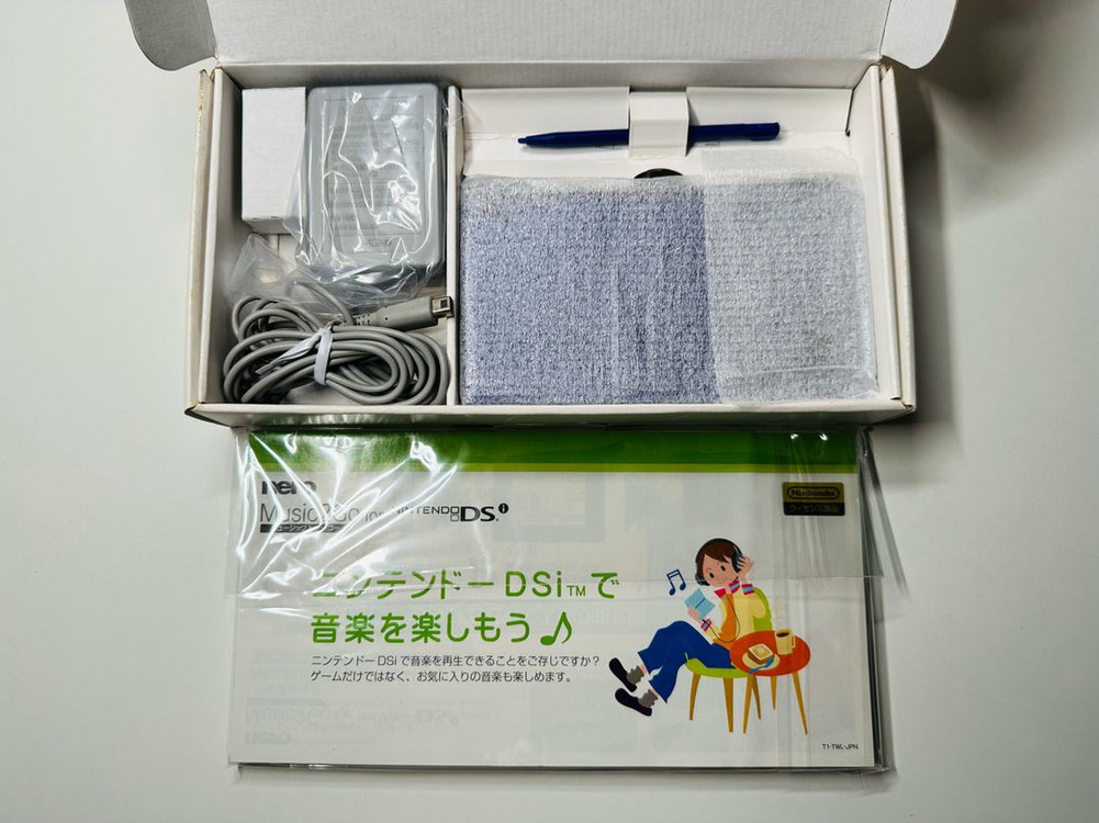 닌텐도 DSi 코발트 블루 일판 풀박스셋 우고메모 내장판 판매 (3DS) 이미지