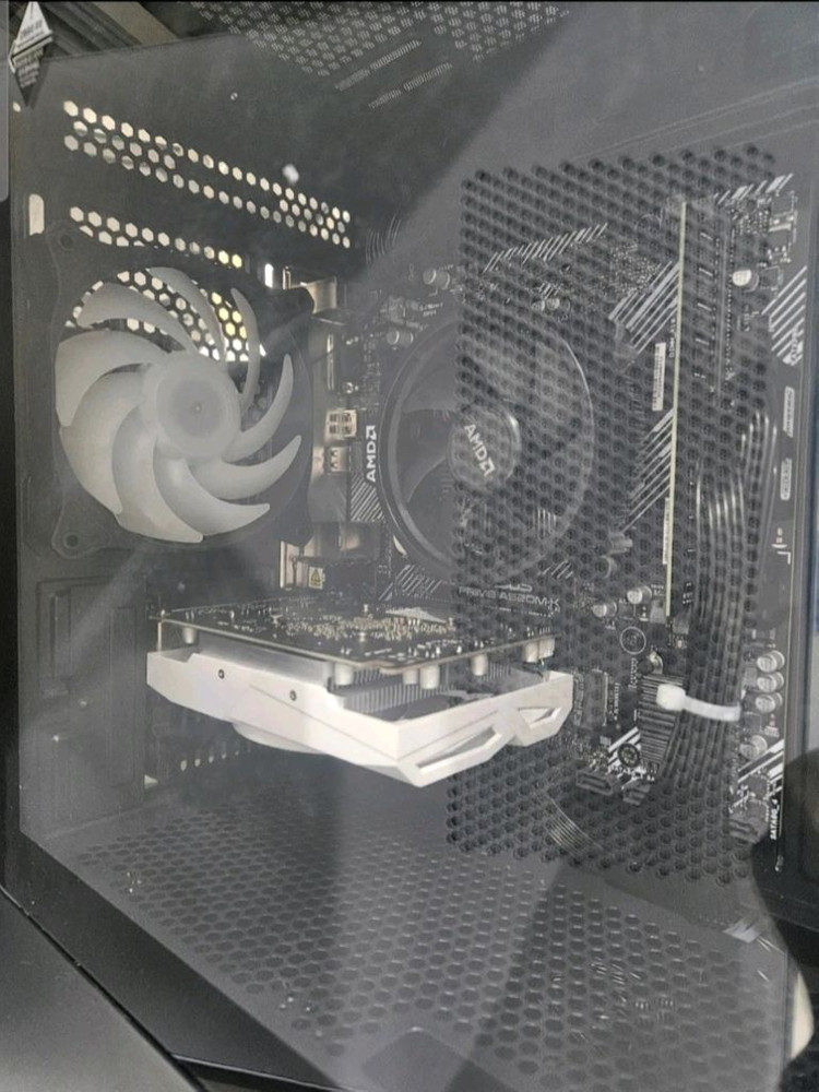 AMD 라이젠5 5600 RTX 3050 게이밍 PC(새상품) 이미지
