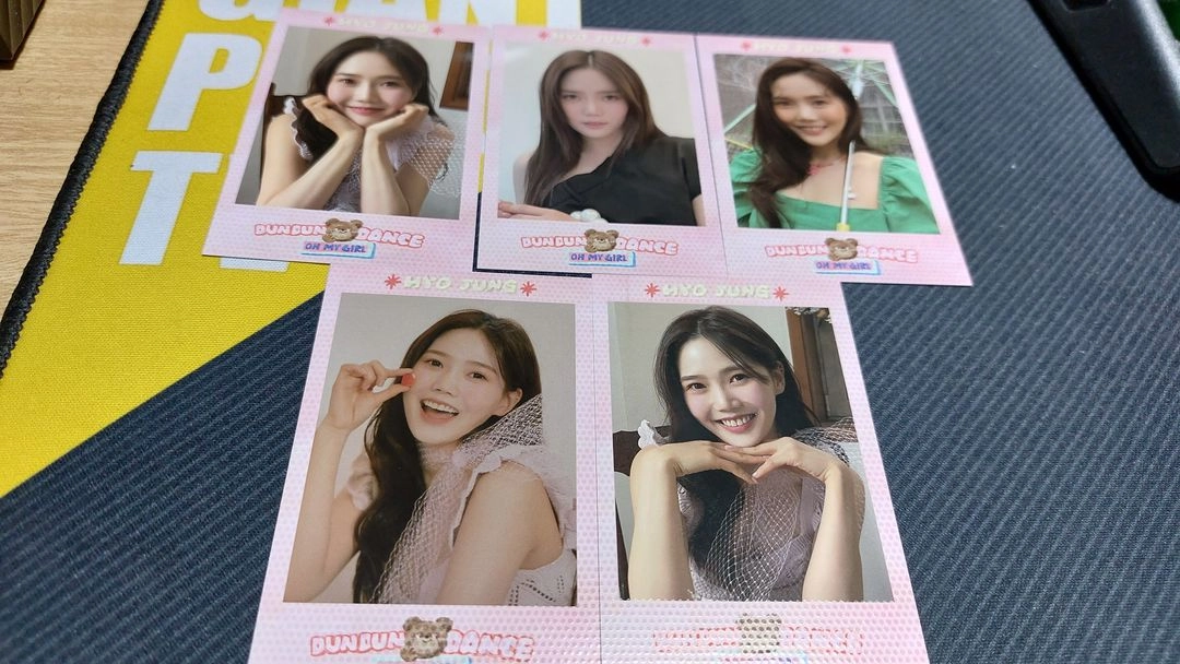 오마이걸 효정 폴라로이드 포카 세트 이미지