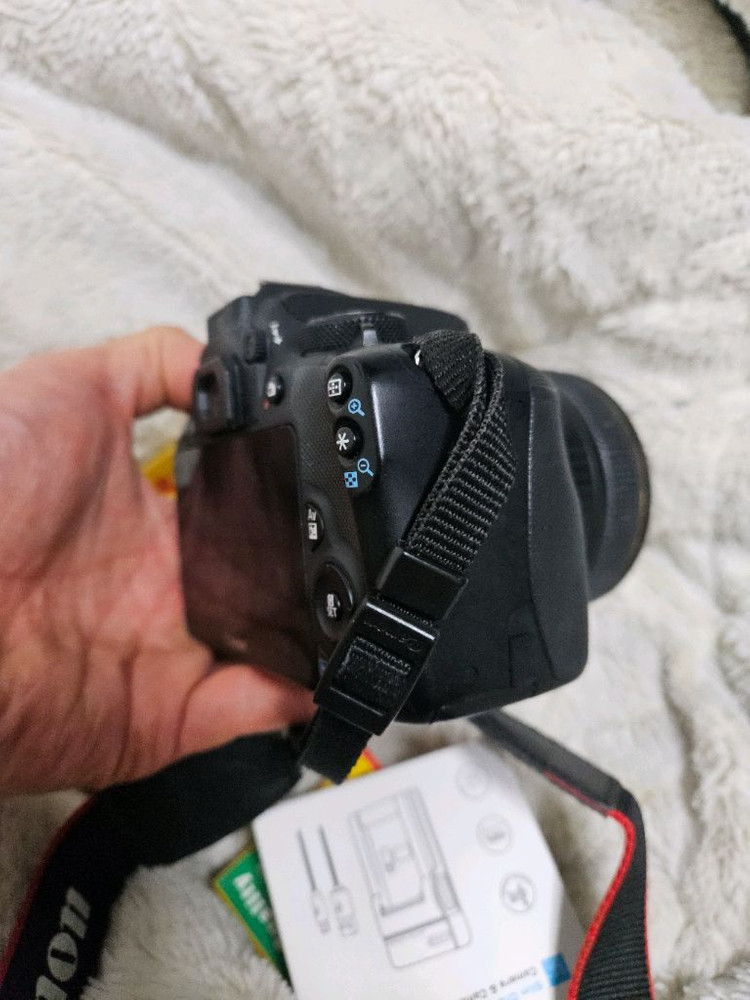 캐논 eos 100d +시그마 삼식이 렌즈 dslr 카메라 이미지