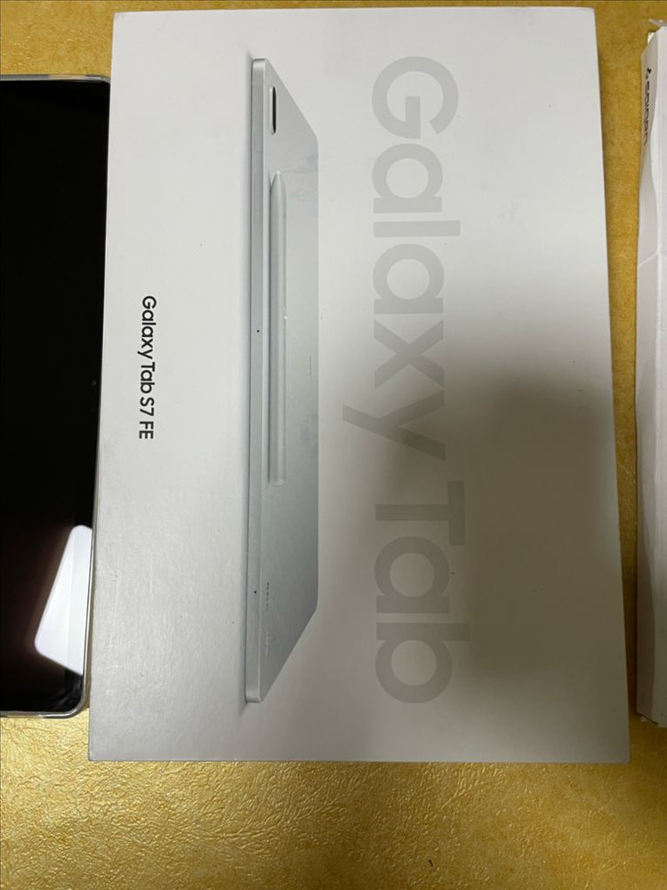 갤럭시탭 S7 FE WIFI 64기가 +키보드+미스틱 실버 색상 새제품급 판매 이미지