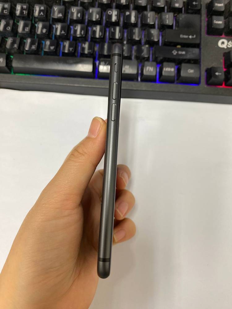 아이폰8 스그 SSS급 256GB 배터리98% 레트로감성 사진폰 109718 이미지