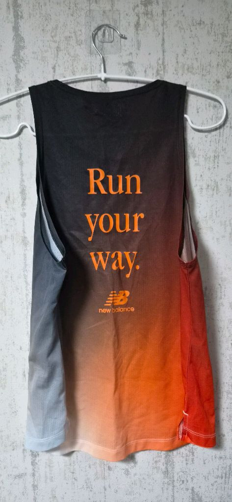 뉴발란스 Run Your Way (런유어웨이) 여자 싱글렛 이미지