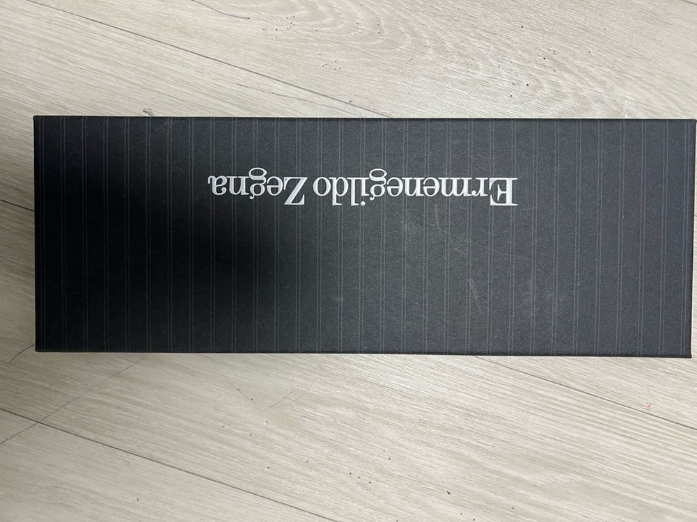 제냐 넥타이 이미지
