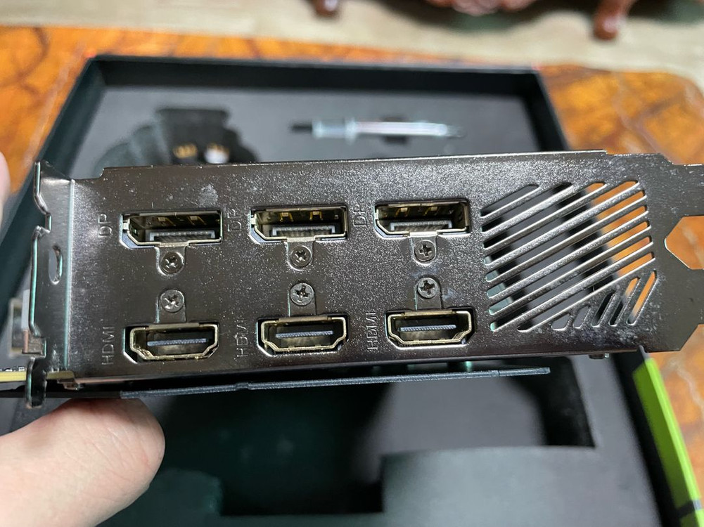 Asus Aorus RTX 3090 Waterforce 이미지