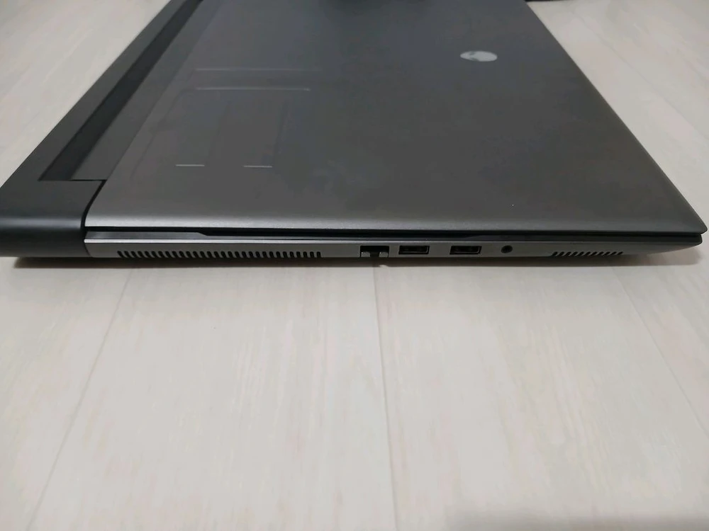 구매후 두달 에일리언웨어 m18 r1 rx7900m (4080 노트북 급) 이미지