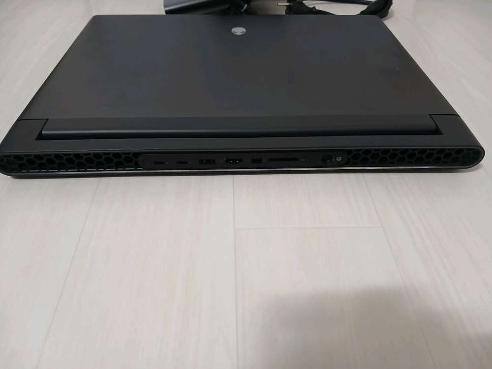 구매후 한달 에일리언웨어 m18 r1 rx7900m (4080 노트북 급) 이미지