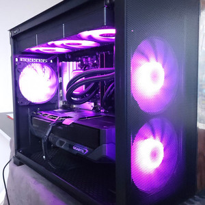9800X3D , RTX 5070 ti ,32GB , 2TB 이미지