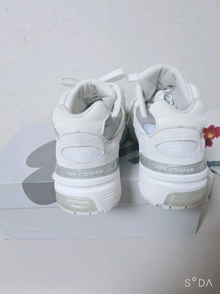 뉴발란스 992, M992NC 화이트실버 230~235 작은 사이즈 교환 이미지
