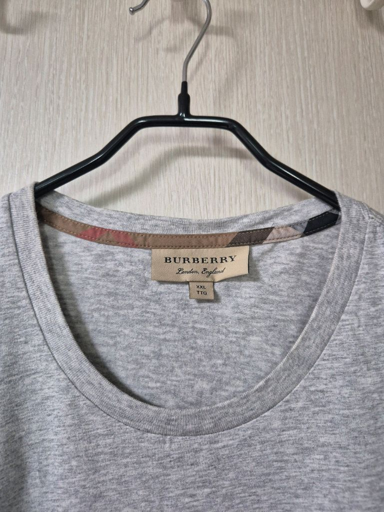(정품) 버버리 자수 로고 반팔티 티셔츠 4061820 (2XL) 이미지