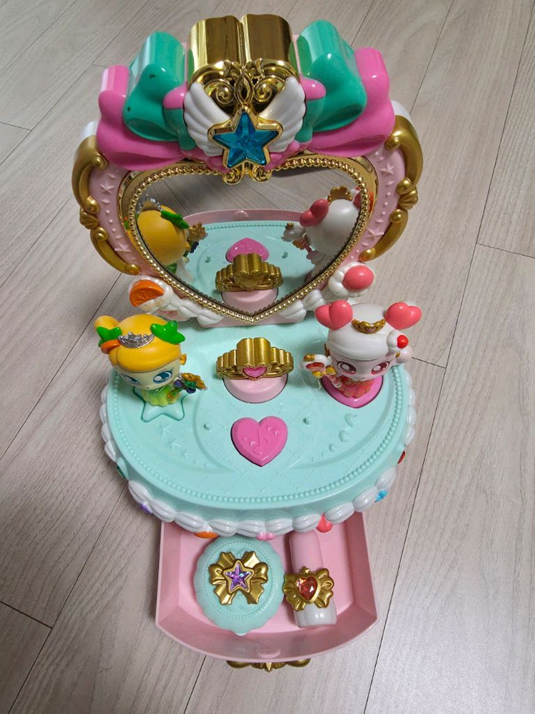 티니핑새콤달콤 마법거울화장대 이미지