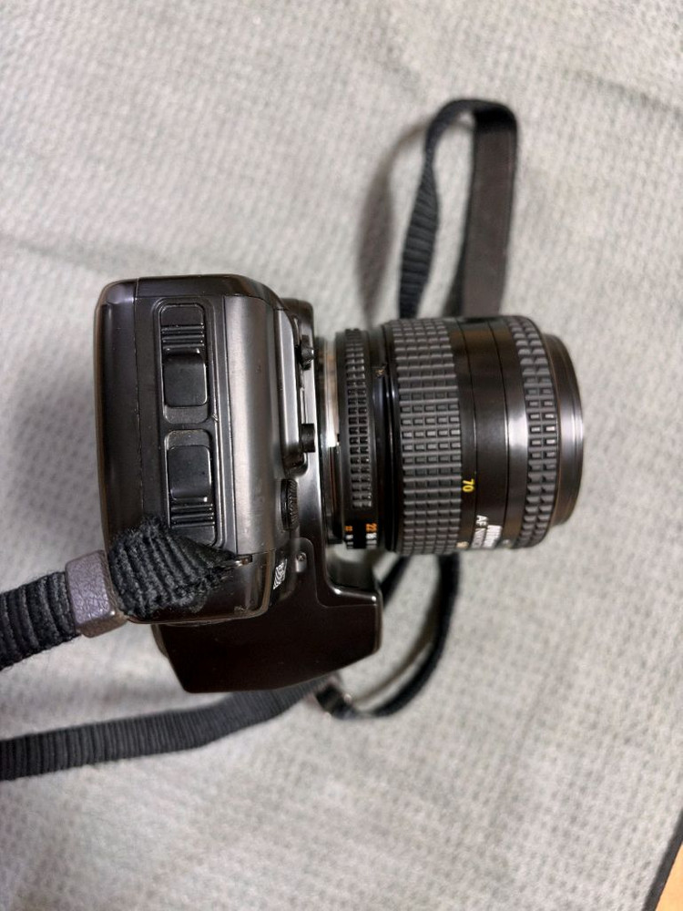 니콘 Nikon F801 SLR 카메라, 35 - 70mm 렌즈 세트 판매합니다. 이미지