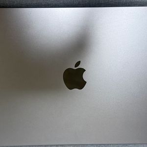 맥북 프로14 M5 Max 36GB 중고 판매합니다. 이미지