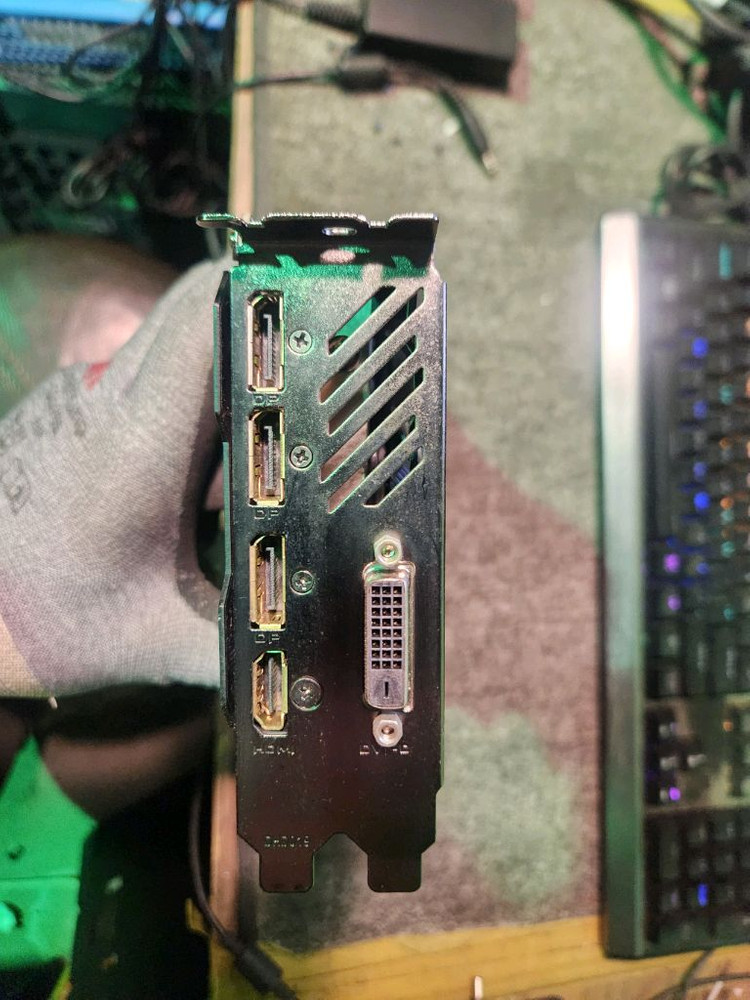 그래픽<94>gtx1070 8g gaming 이미지