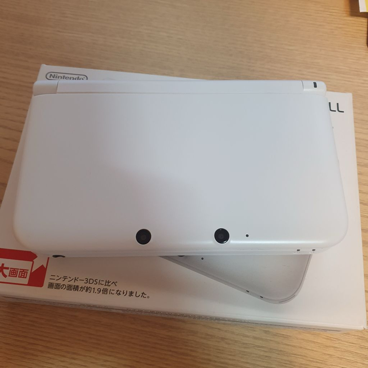 닌텐도 3ds xl 구큰다수 화이트 박스 세트 이미지