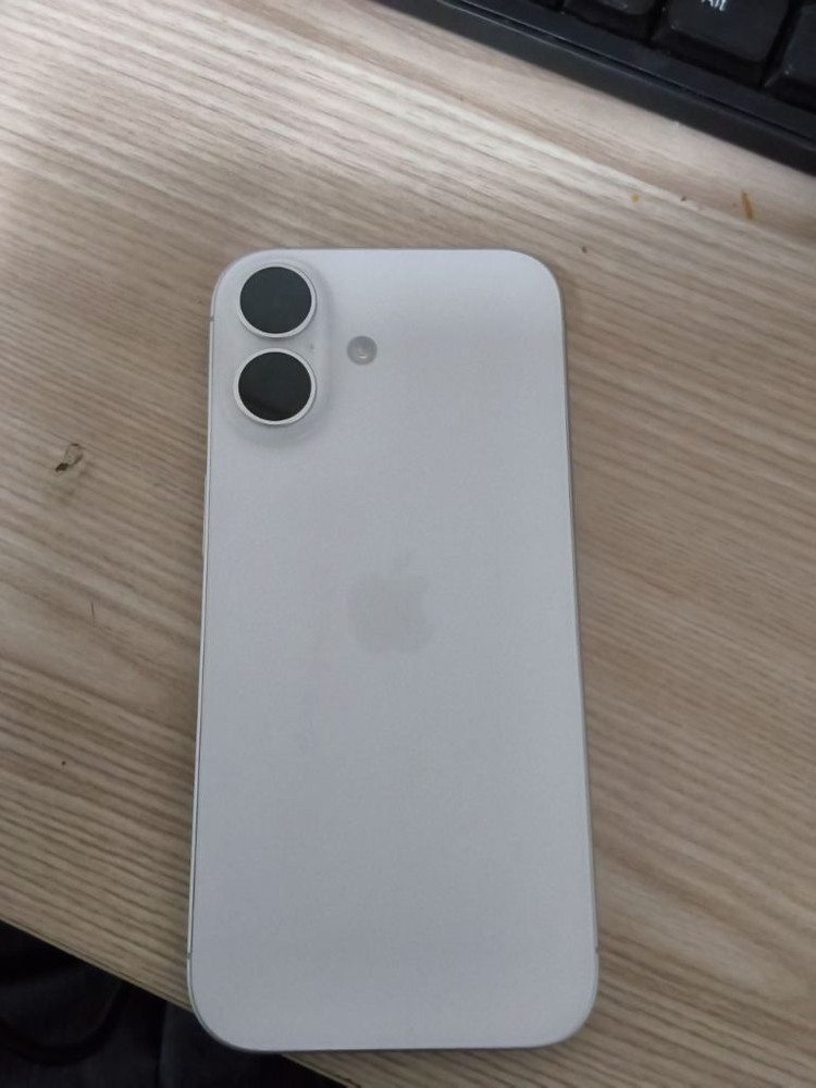 아이폰 17 화이트 자급제 256gb 이미지