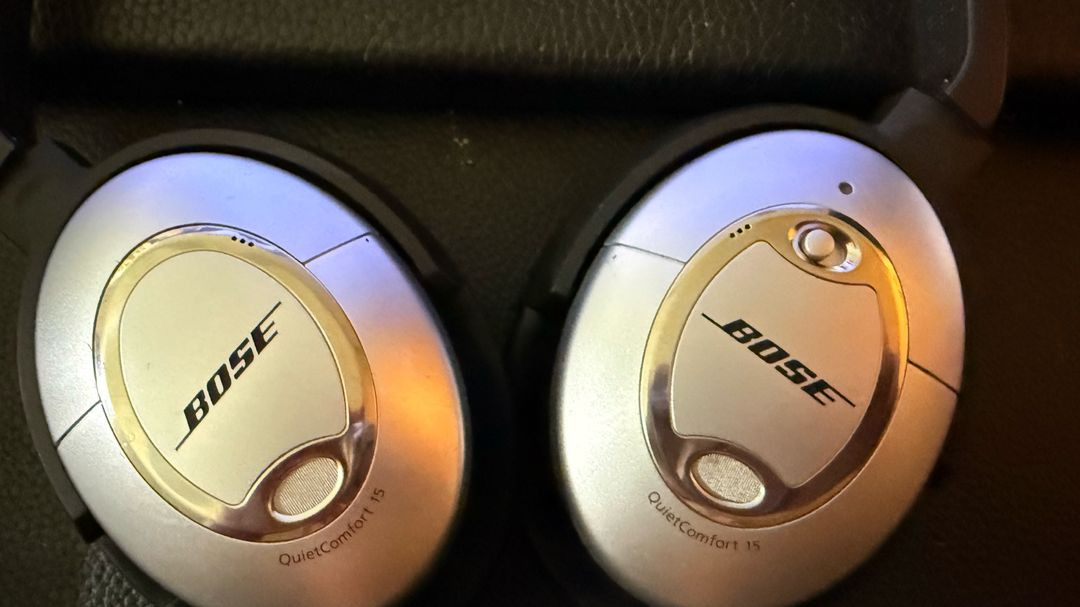 BOSE QC 15 보스 노켄 헤드폰 (패드 교환 상태) 이미지