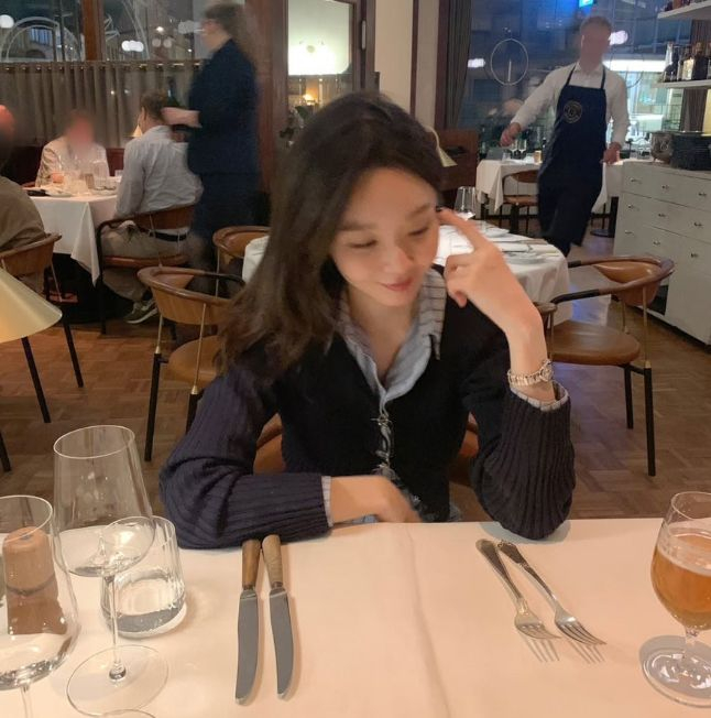 (아이보리) 강민경 착용) 아비에무아 아이보리 립드 니트 가디건 1사이즈 이미지
