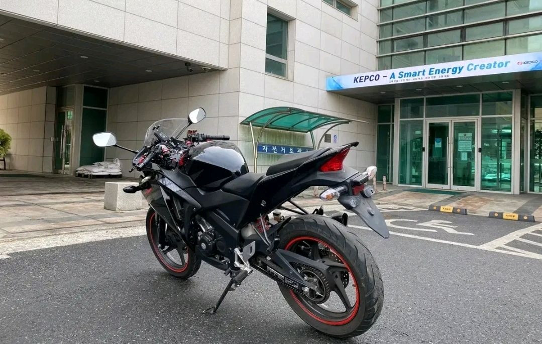 혼다 CBR125 16년식 아크라포빅 구변완료 이미지