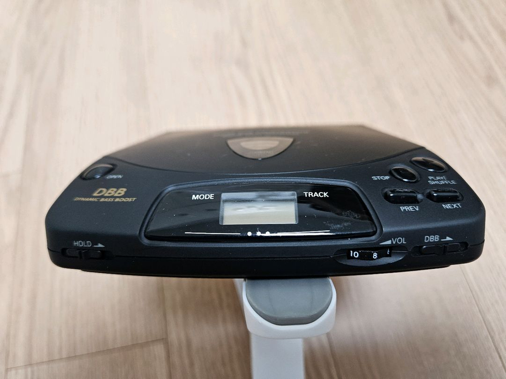 AMAGNAVOX CDP AZ6832 입니다. 이미지
