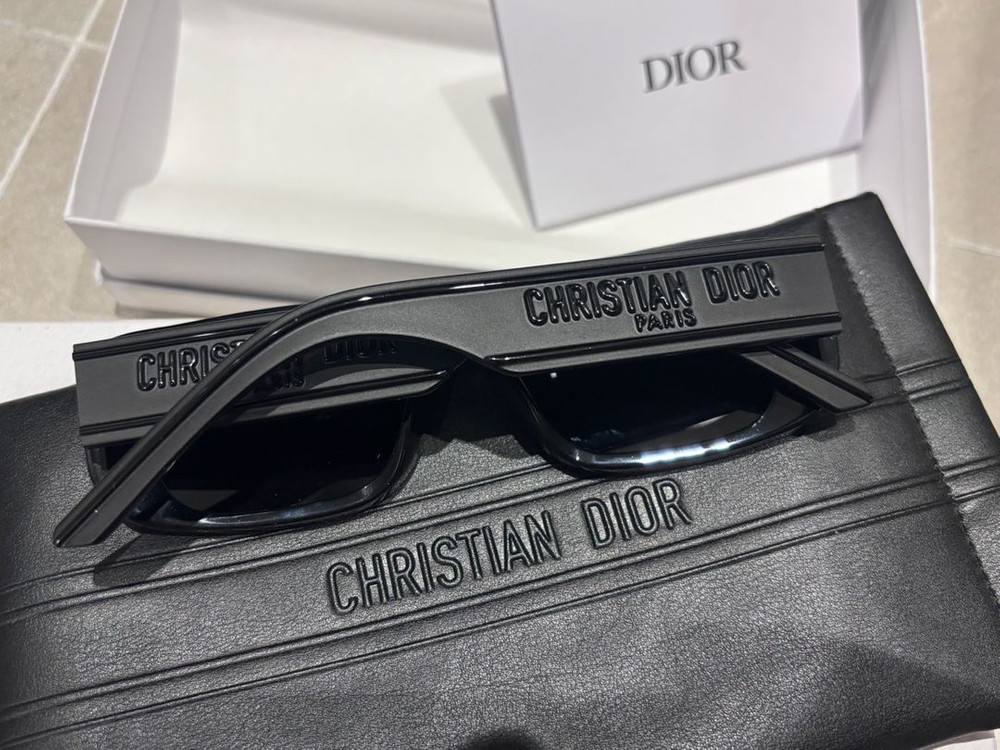 Dior 와일디올 선글라스 S2U (슬기 변도미 착용) 이미지