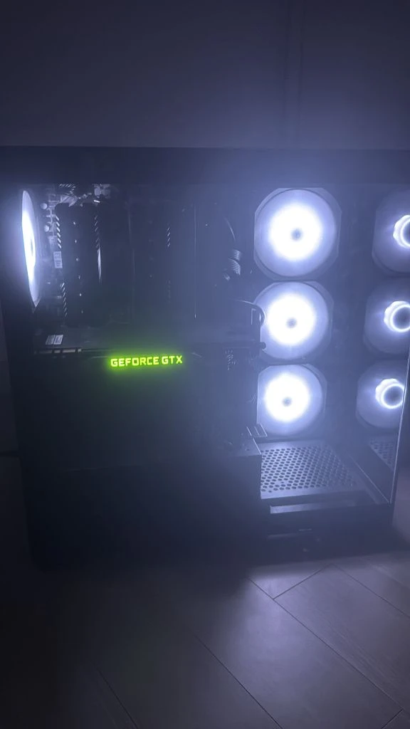 5600x 게이밍 컴퓨터 본체 PC - 안심되는 중고거래