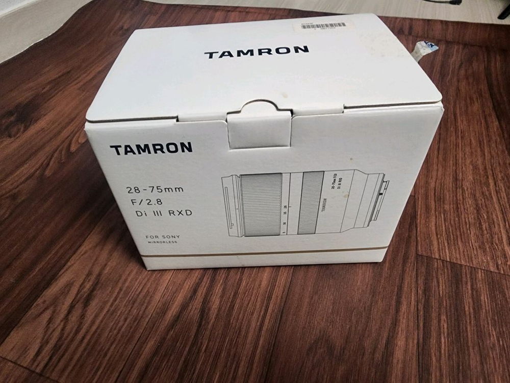 탐론 28-75 f 2.8 렌즈 이미지