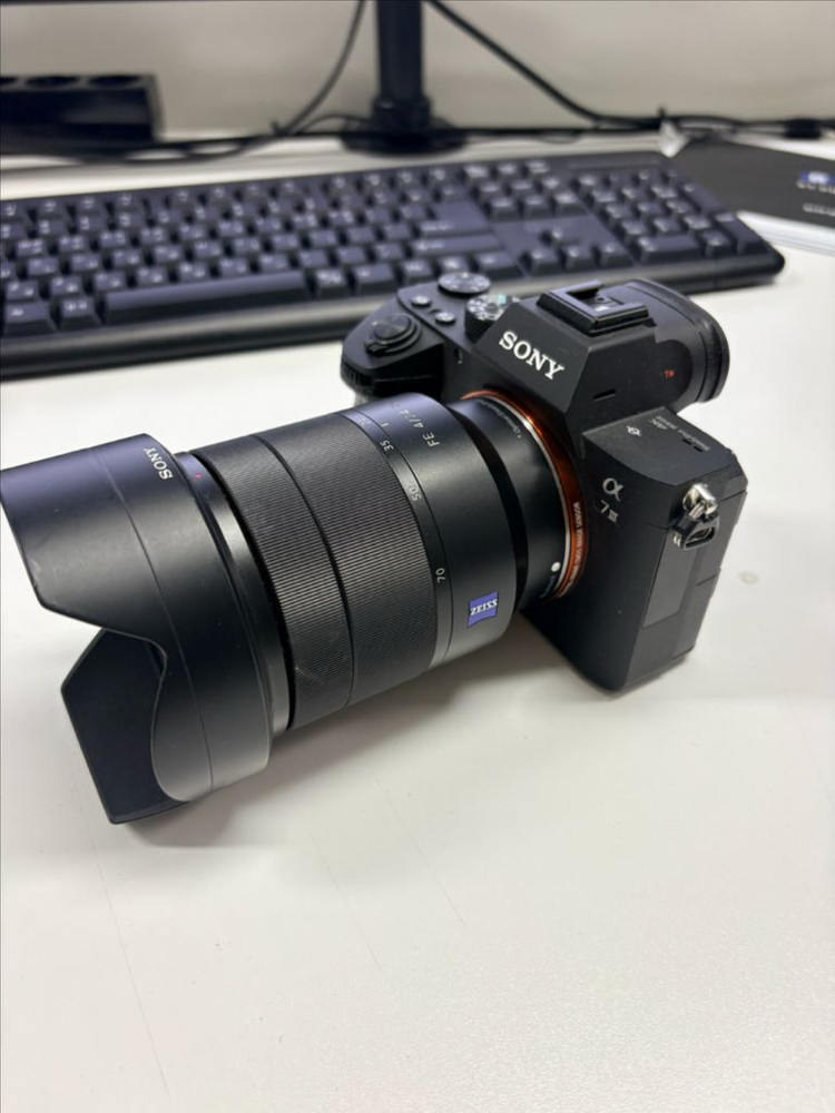 소니 A7M3 풀프레임 카메라 + 24-70mm 렌즈 일괄 이미지