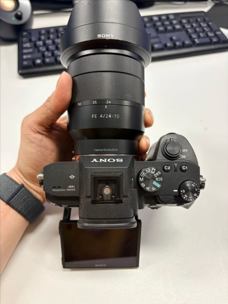 소니 A7M3 풀프레임 카메라 + 24-70mm 렌즈 일괄 이미지