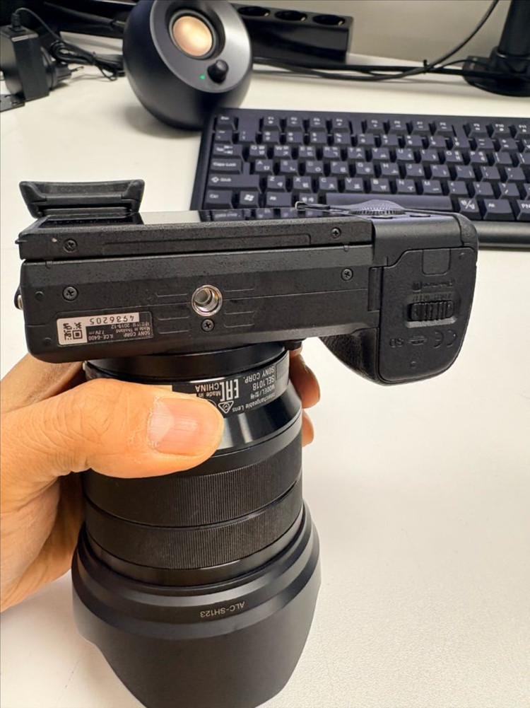 소니 A7M3 풀프레임 카메라 + 24-70mm 렌즈 일괄 이미지